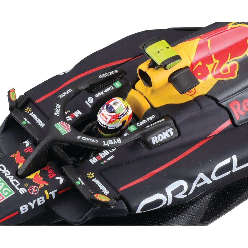 Maisto 1:43 Aston Martin w/ helmet Stroll #18